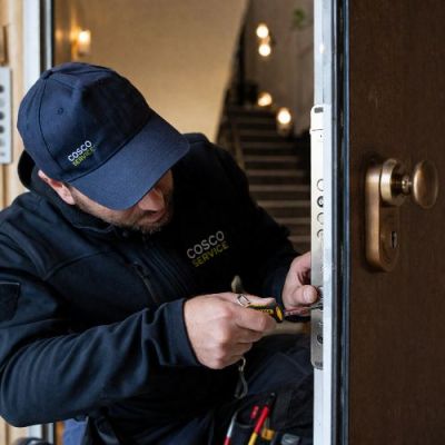 fabbro cosco service a lavoro